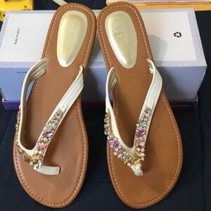 NWOT Women’s Palms Beige Embellished T-Strap Sandals